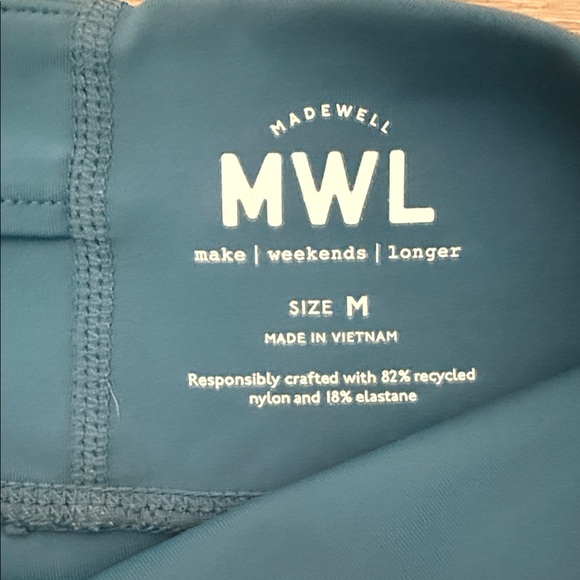 Teal High-Waisted Leggings - Picture 2 of 3